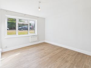 Living Room- click for photo gallery